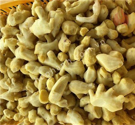 FROZEN PEELED GINGER
